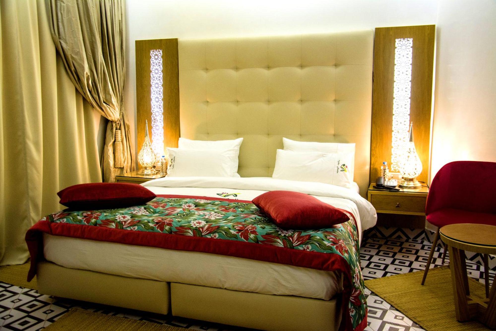 Aralia Boutique فندق 4*