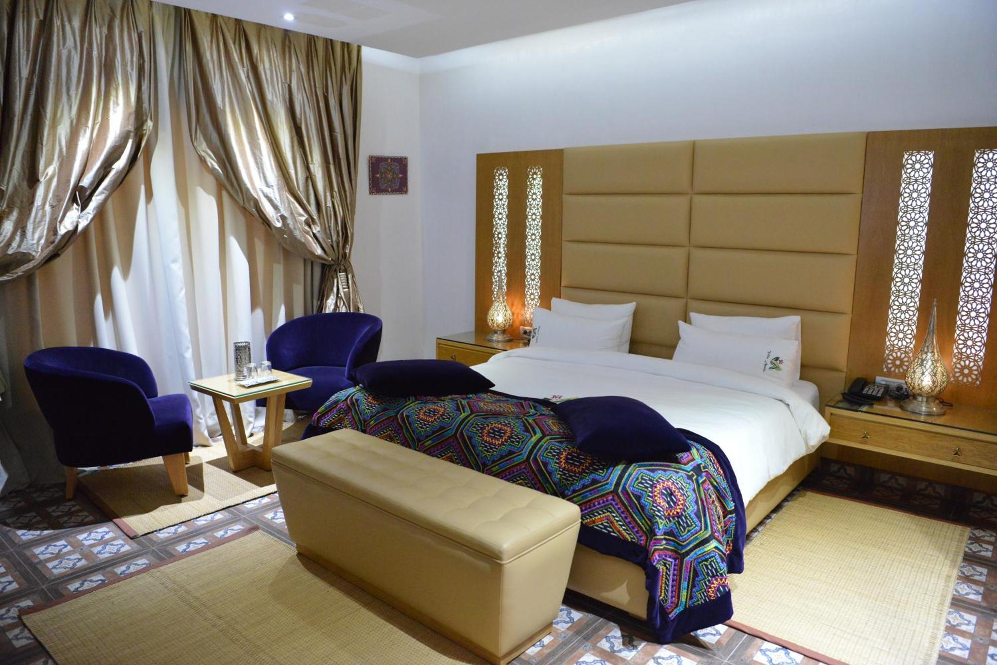 Aralia Boutique